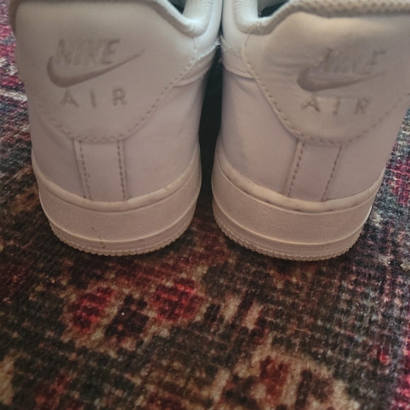 Nike Airforce 1s white - Picture 3 of 5